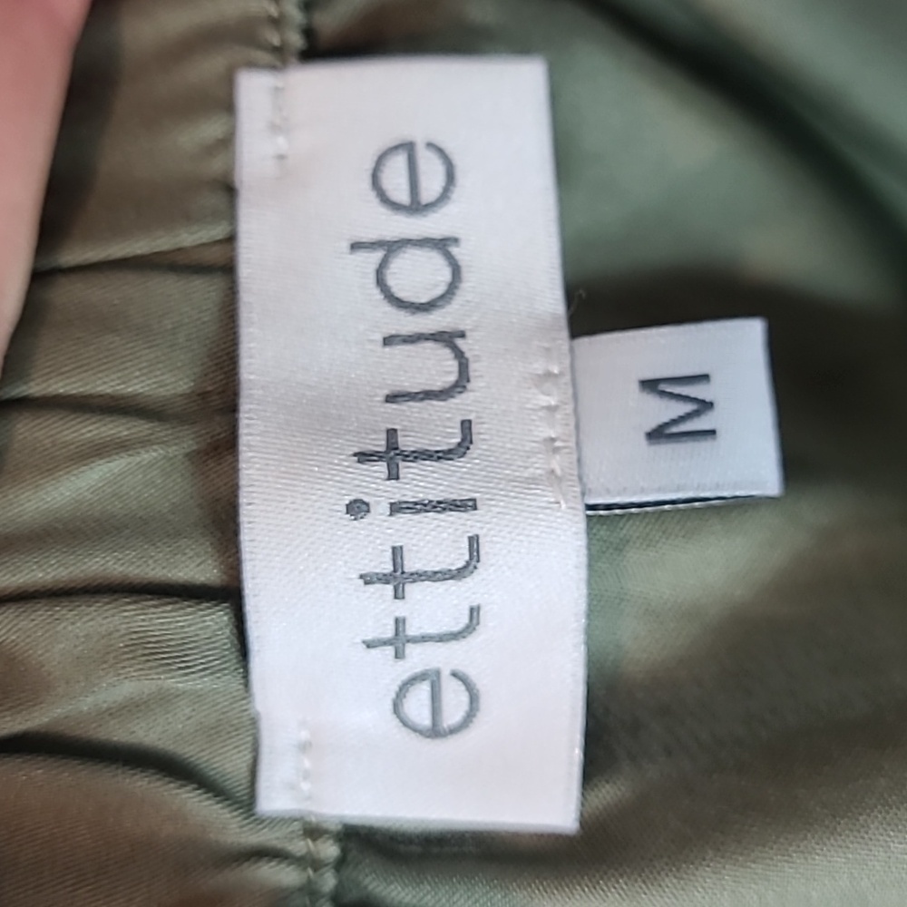 Silky Lounge Shorts from Ettitude - Size M - Picture 4 of 5